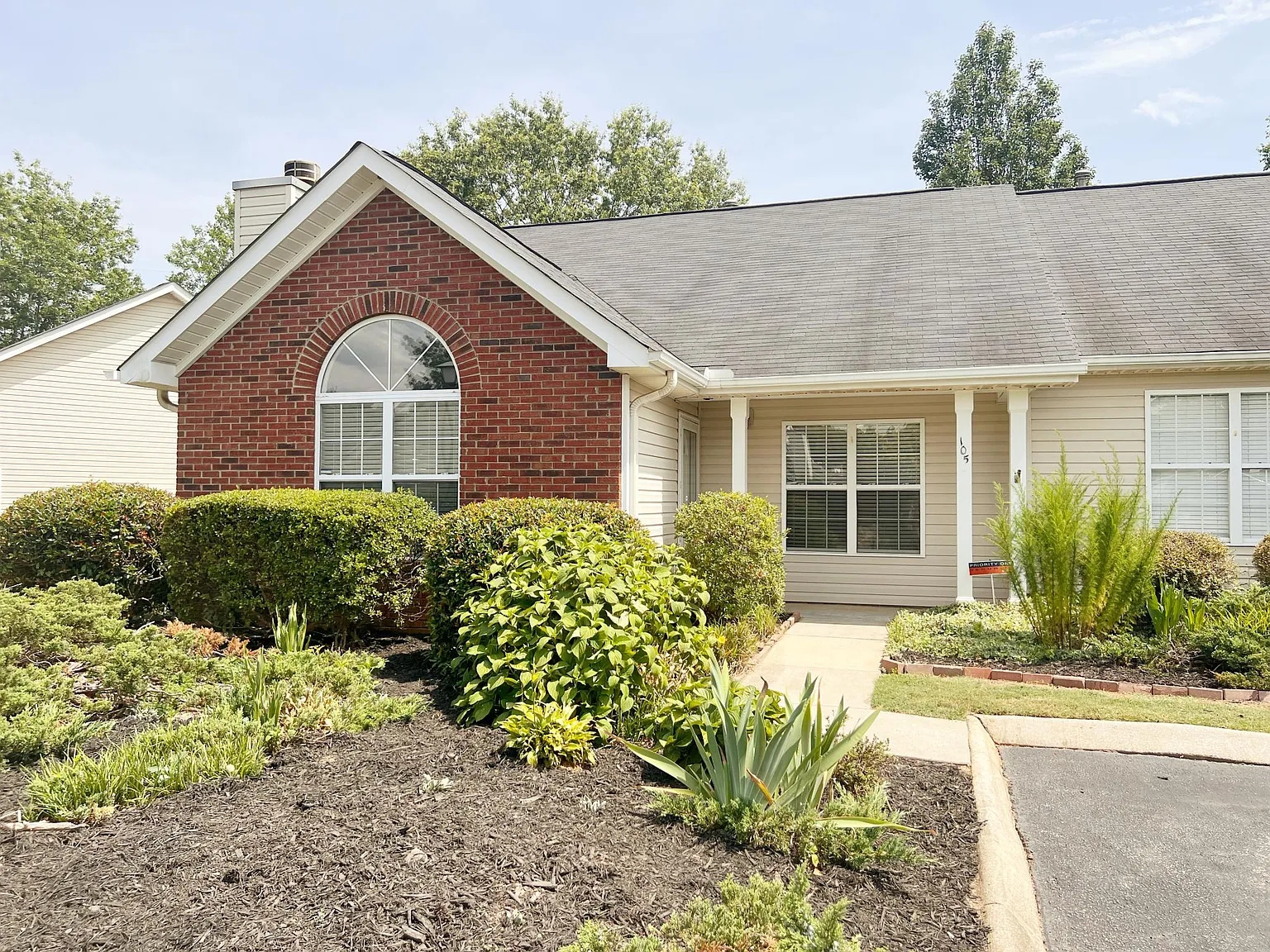 105 Woodglen Drive